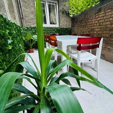 Miss Nareen's Apartment, Free Garage Spot * סראייבו