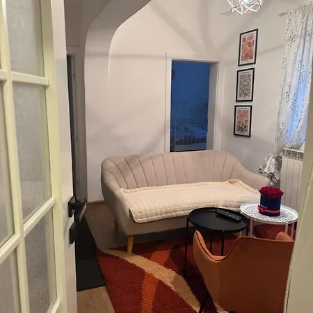 Apartment Miss Nareen's