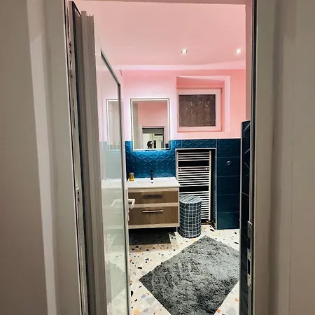 شقة Miss Nareen's Apartment, Free Garage Spot سراييفو