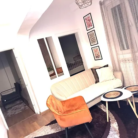 Miss Nareen's Apartment, Free Garage Spot * Sarajevo